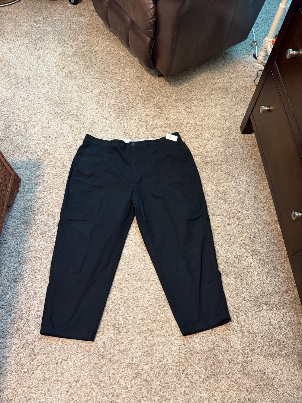 Old Navy Black Cropped Women's Pants